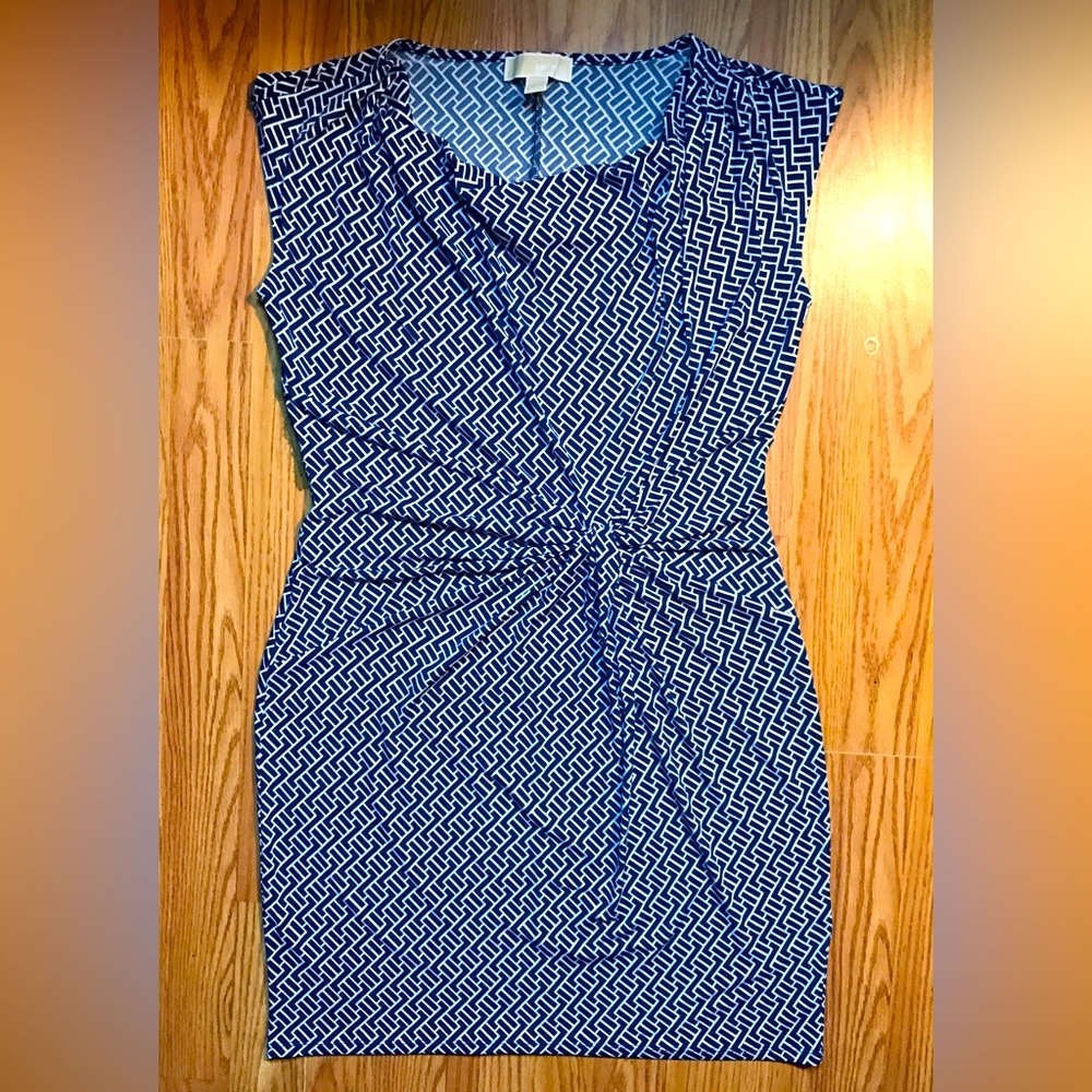 Michael Kors Blue & White Geo-Print Cap-Sleeve Stretch Knit Dress M NWOT